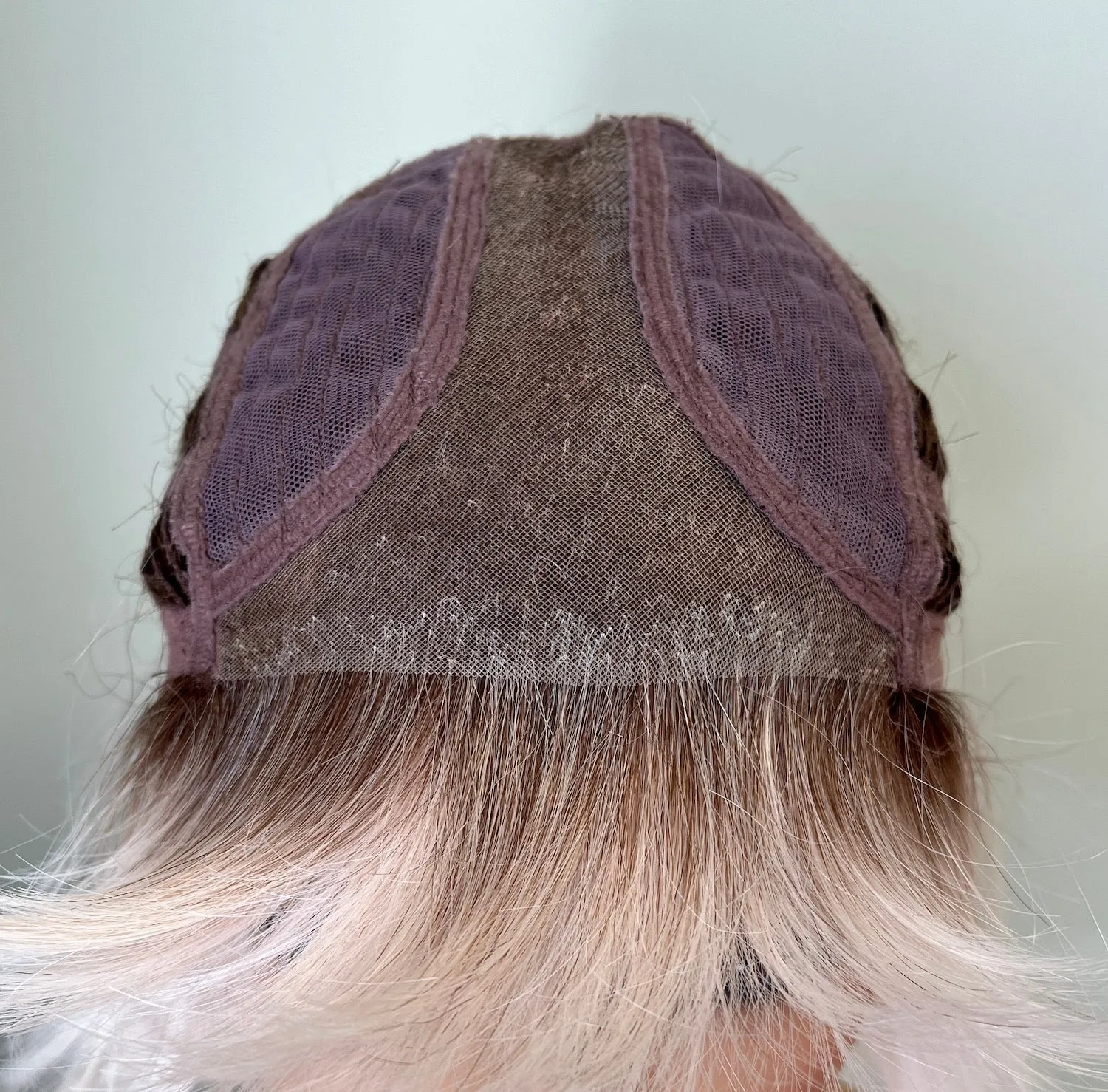 Preloved, Ellen Wille, Sing wig | Synthetic fibre | Platinum Blonde Rooted | Average cap | 11" length
